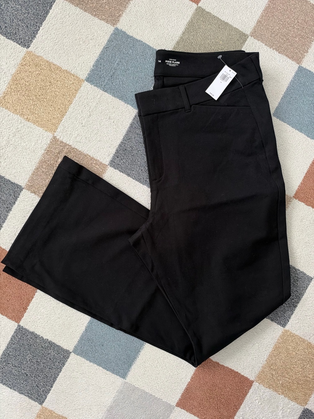 Old Navy High Rise Pixie Flare Pants